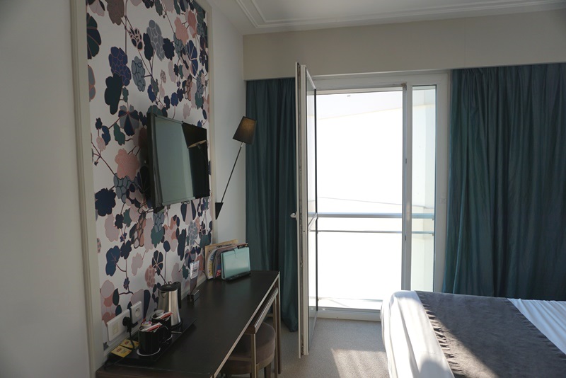 Chambre double avec vue latérale sur mer 1